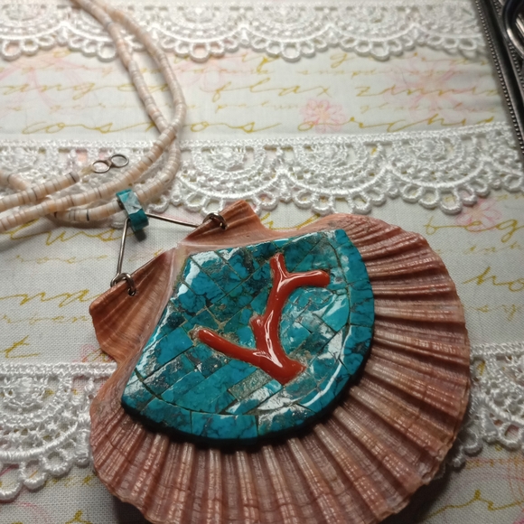 Antique Handcrafted Turquoise and Coral Shell Pendant Necklace - Picture 7 of 7
